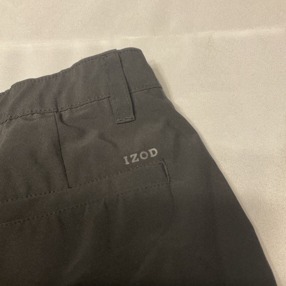 IZOD Swingflex Stretch Cargo Golf Shorts Mens Size 30 Black‎ - Picture 4 of 7